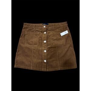 NWT GAP brown corduroy skirt with 2 front pockets.